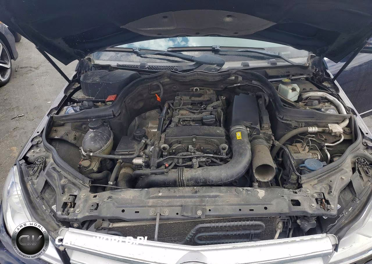 2012 Mercedes-Benz C 250 VIN:WDDGF4HBXCA629764 - 11