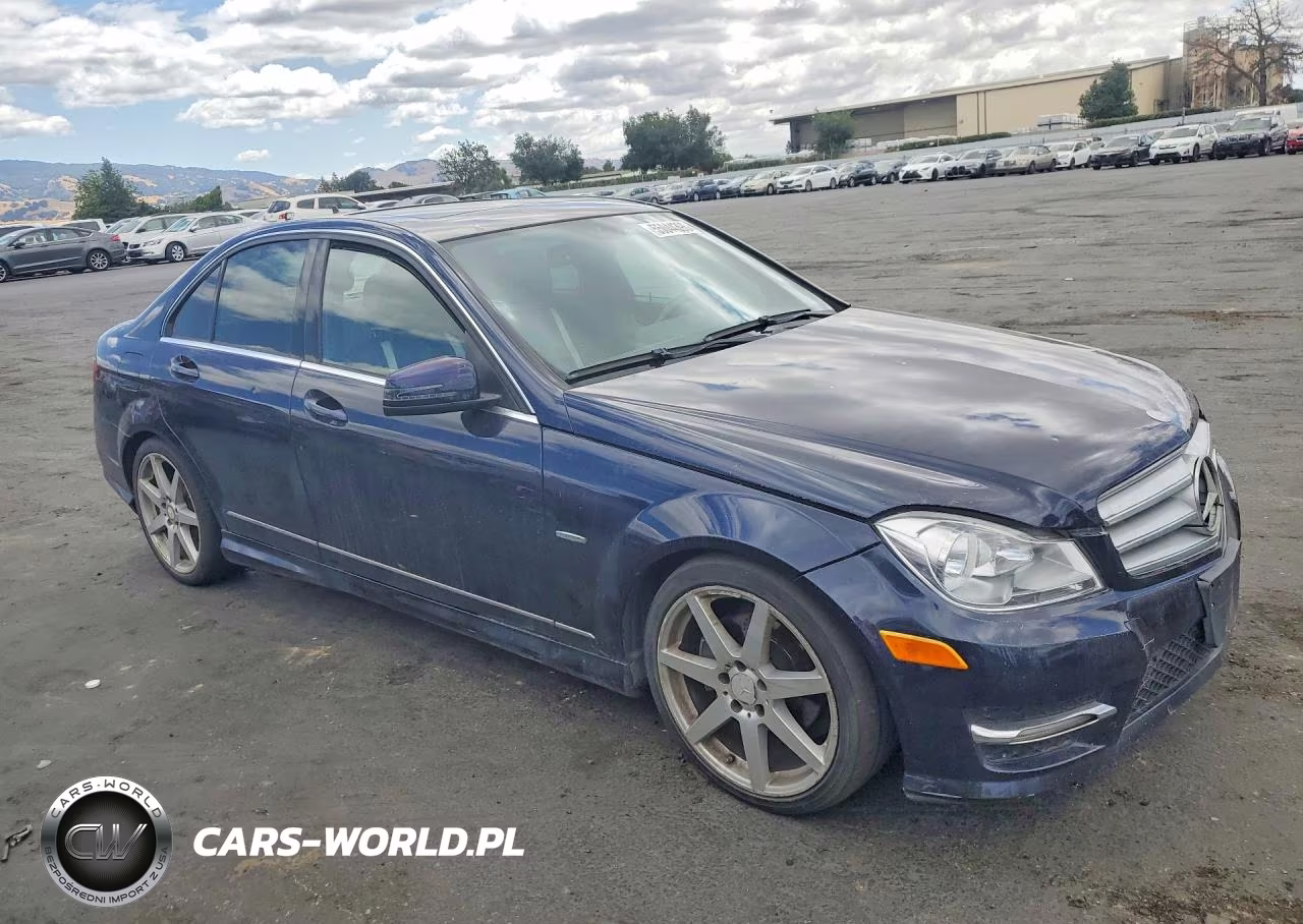 2012 Mercedes-Benz C 250 VIN:WDDGF4HBXCA629764 - 4