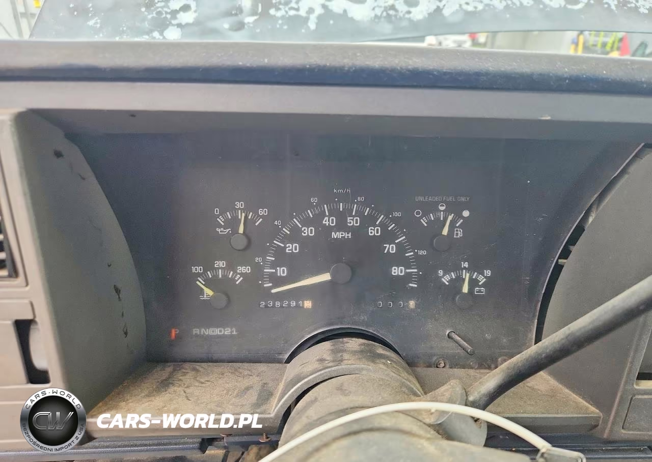 1992 GMC Sierra C1500 VIN:1GTEC14Z4NZ520314 - 9