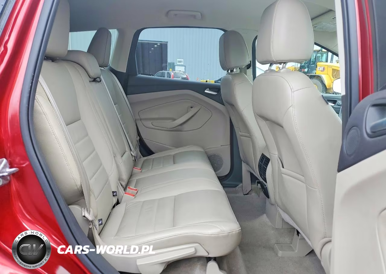2016 Ford Escape Titanium VIN:1FMCU9J91GUA95573 - 10