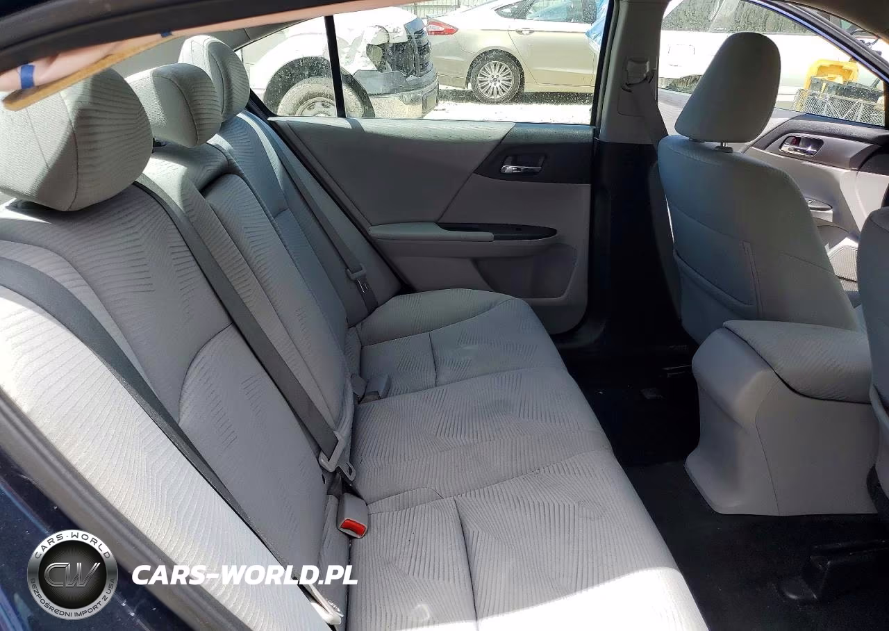 2015 HONDA ACCORD LX VIN:1HGCR2F31FA173613 - 10