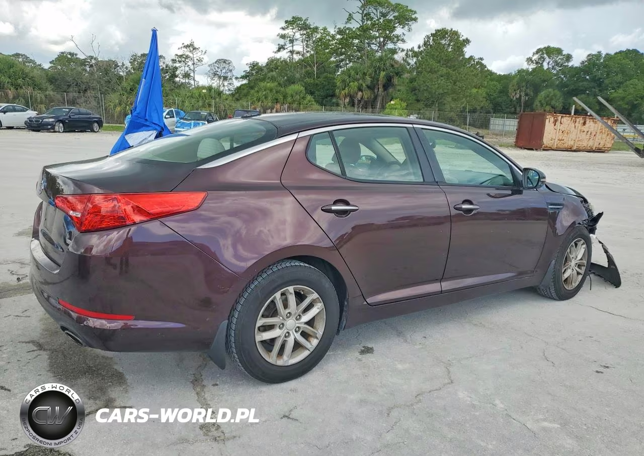 2012 Kia Optima Lx VIN:5XXGM4A73CG038010 - 3