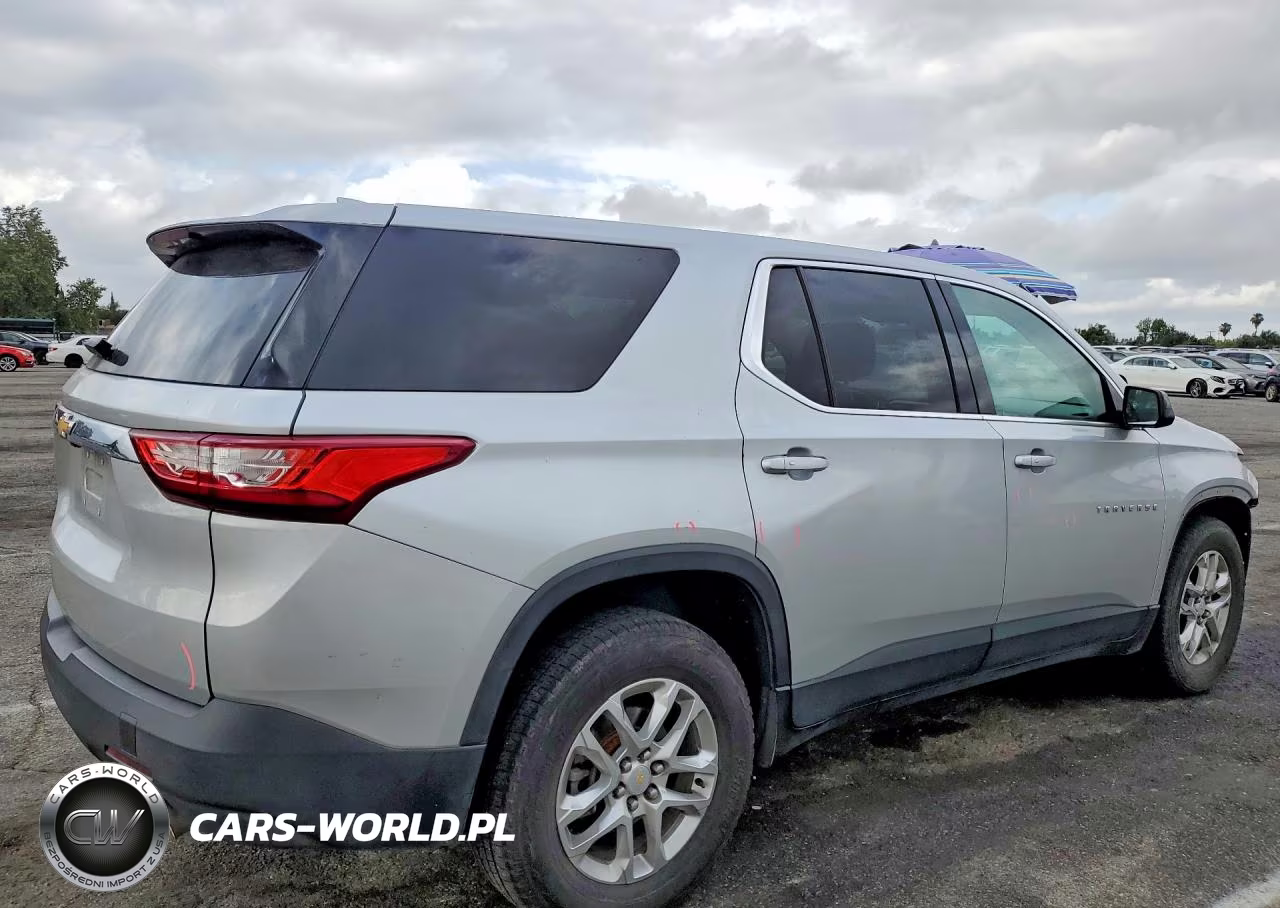 2021 Chevrolet Traverse Ls VIN:1GNERFKW8MJ181307 - 3