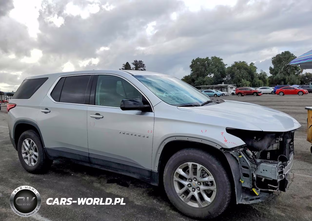 2021 Chevrolet Traverse Ls VIN:1GNERFKW8MJ181307 - 4