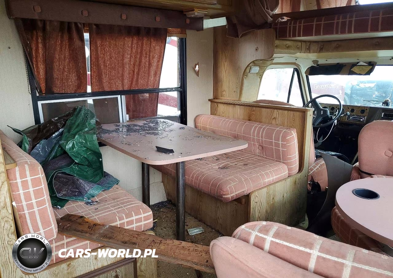 1984 Chevrolet G30 VIN:2GBJG31M3E4172041 - 6