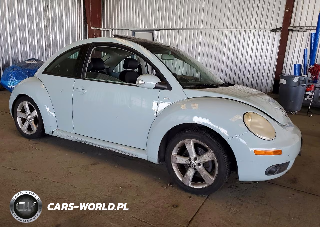 2010 Volkswagen New Beetle VIN:3VWRG3AG3AM036485 - 4