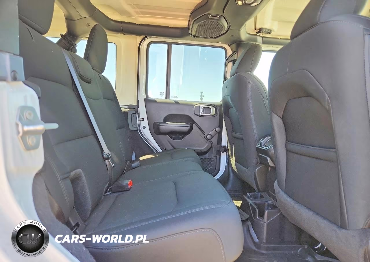 2021 Jeep Wrangler Unlimited Sport VIN:1C4HJXDGXMW593384 - 11