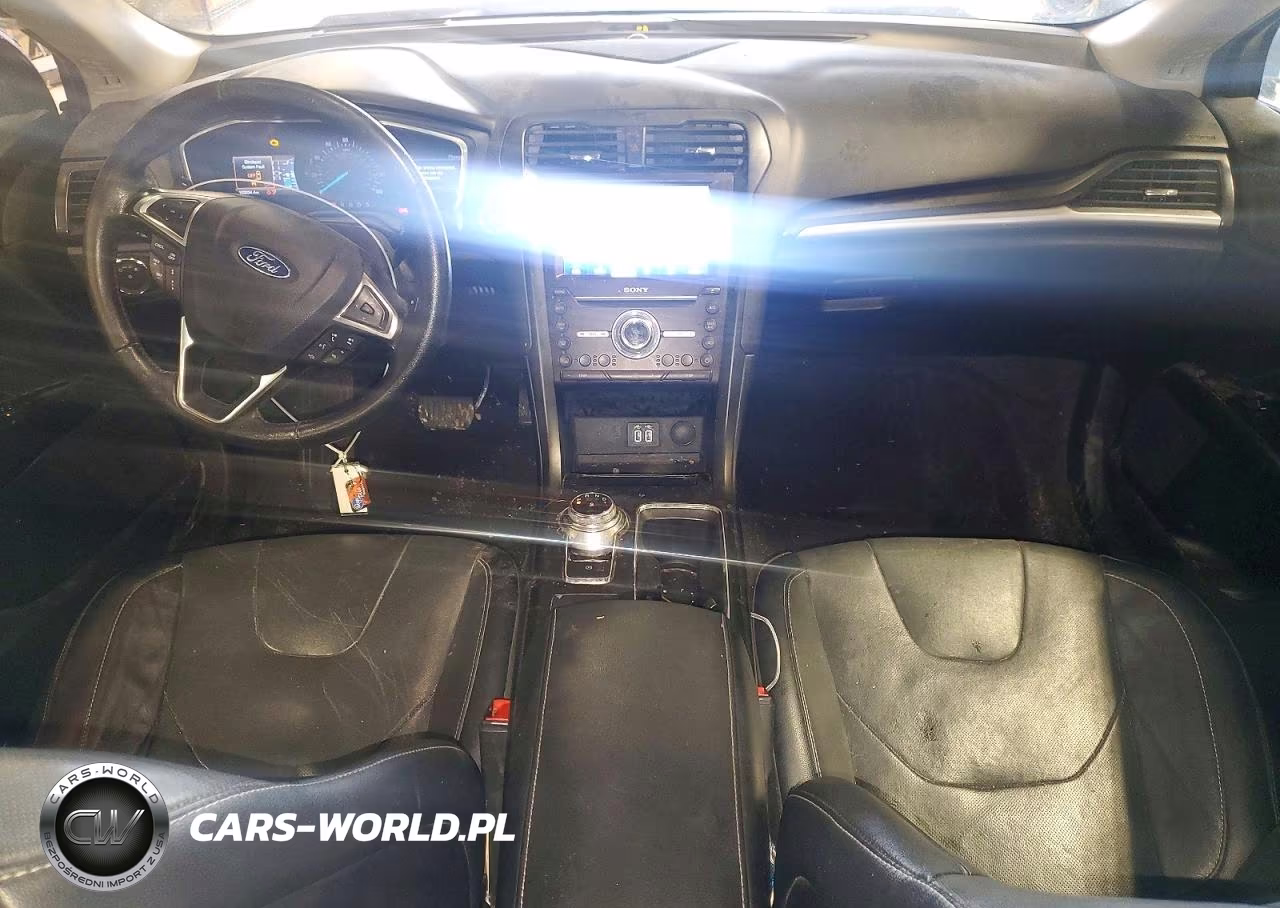2020 Ford Fusion Titanium VIN:3FA6P0D93LR136678 - 8