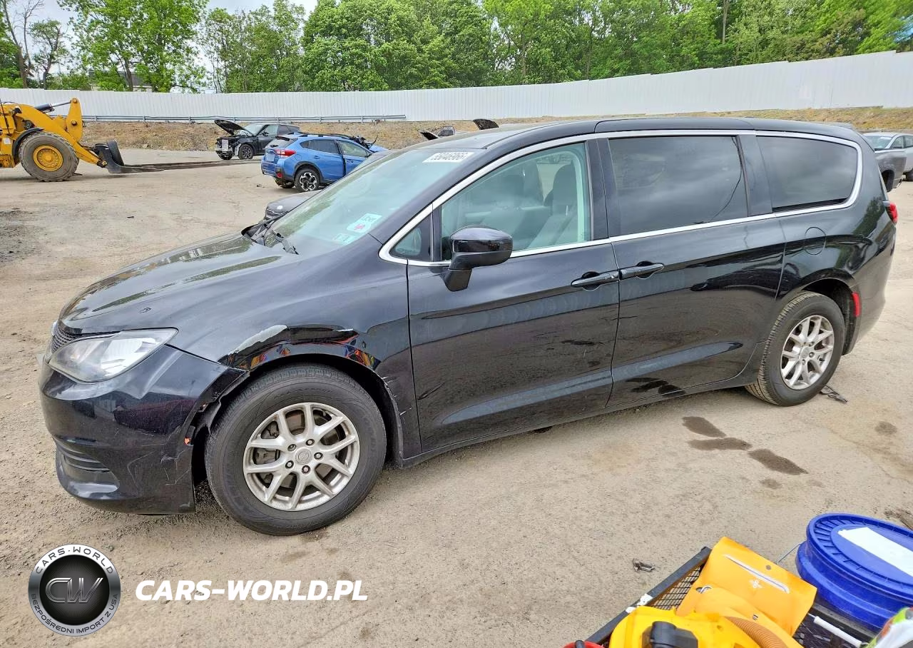 2017 Chrysler Pacifica Touring – zdjęcie 1 z 14