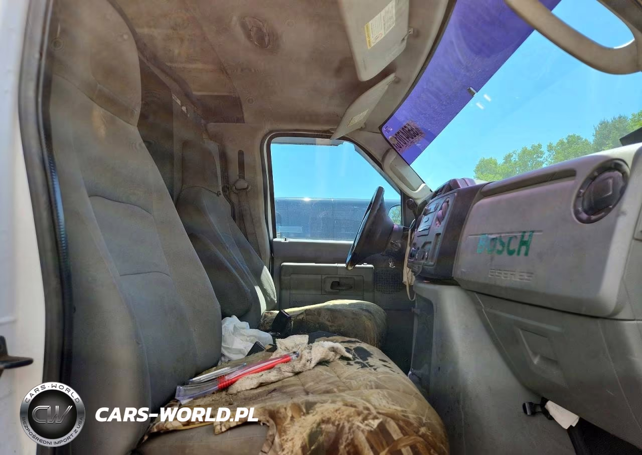 2010 Ford E250 Delivery Van VIN:1FTNE2EW1ADA27671 - 11