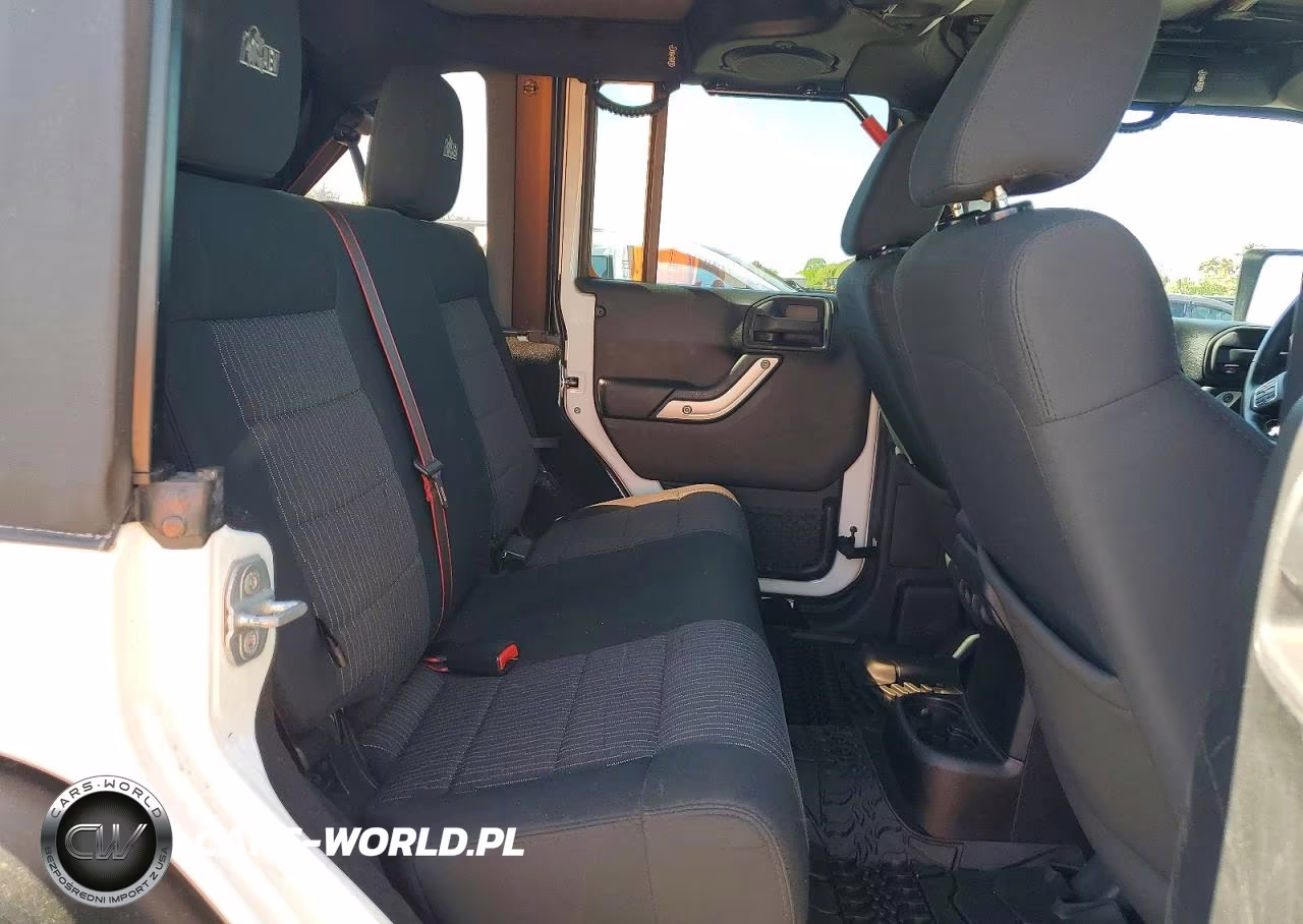2012 Jeep Wrangler Unlimited Rubicon VIN:1C4BJWFG8CL227131 - 10