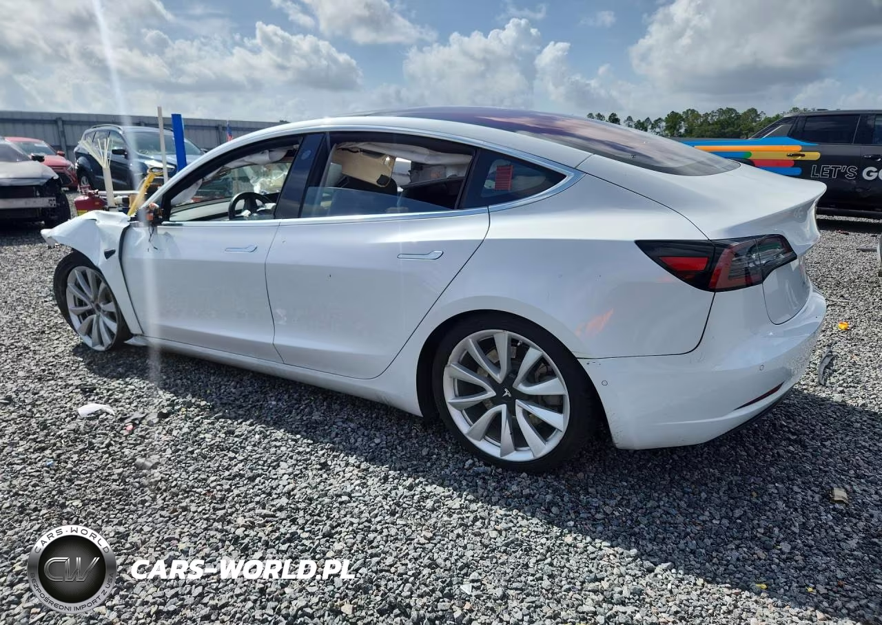 2018 Tesla Model 3 VIN:5YJ3E1EA2JF025085 - 2