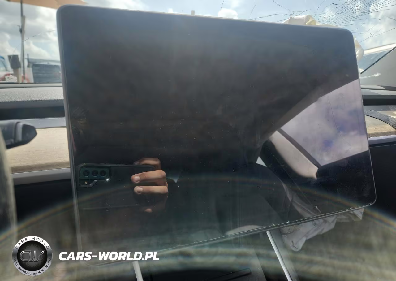 2018 Tesla Model 3 VIN:5YJ3E1EA2JF025085 - 9