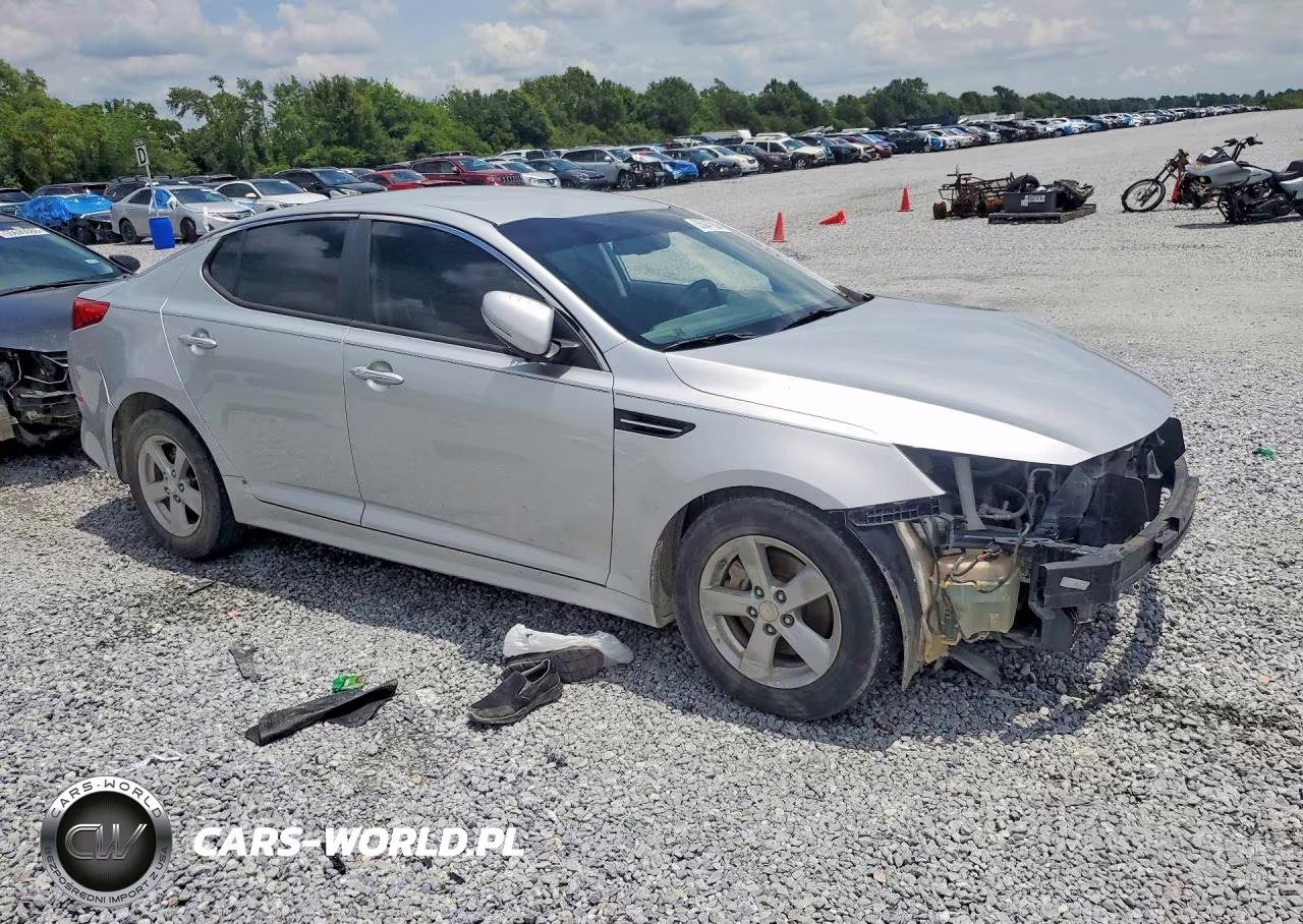 2015 Kia Optima Lx VIN:5XXGM4A7XFG405196 - 4