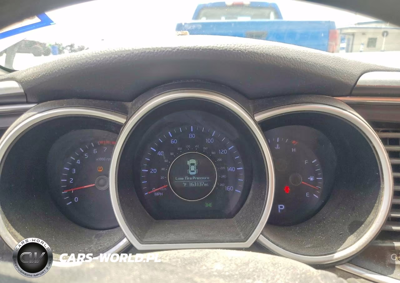 2015 Kia Optima Lx VIN:5XXGM4A7XFG405196 - 9