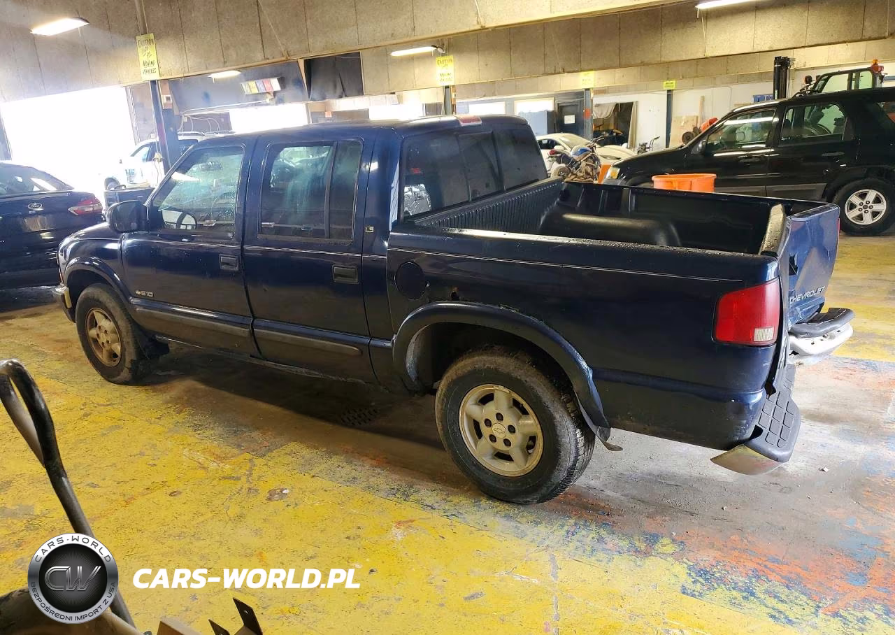2001 Chevrolet S Truck S10 VIN:1GCDT13W71K233720 - 2