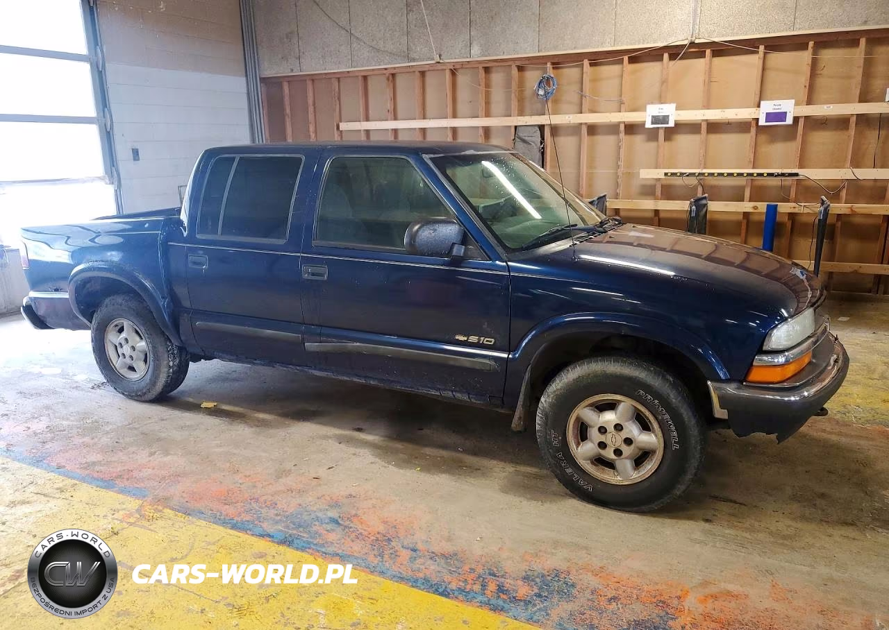 2001 Chevrolet S Truck S10 VIN:1GCDT13W71K233720 - 4