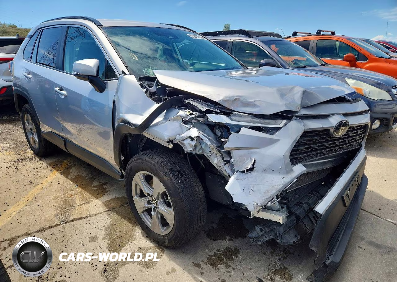 2024 Toyota Rav4 Xle VIN:2T3P1RFVXRC412701 - 4
