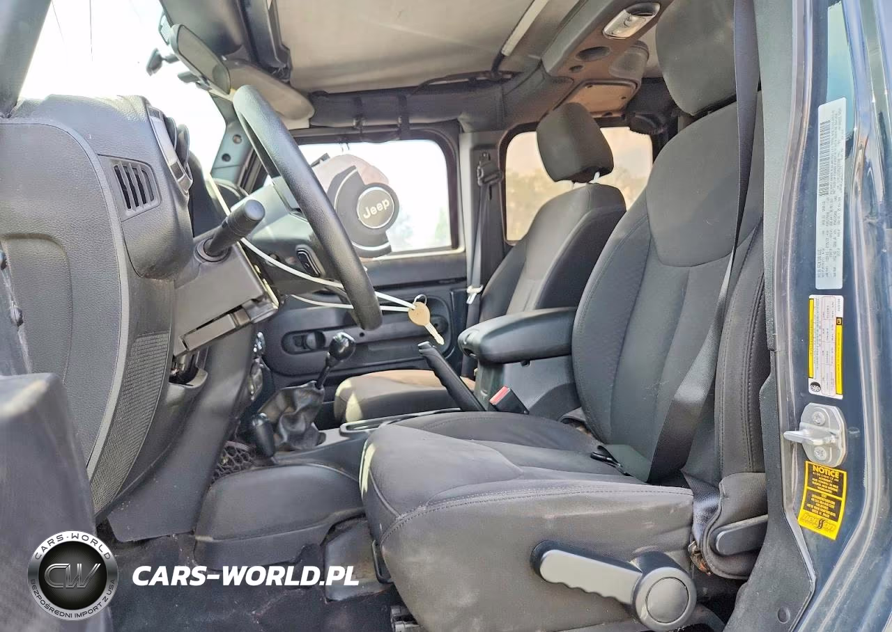 2016 Jeep Wrangler Unlimited Sport VIN:1C4BJWDG8GL231706 - 7