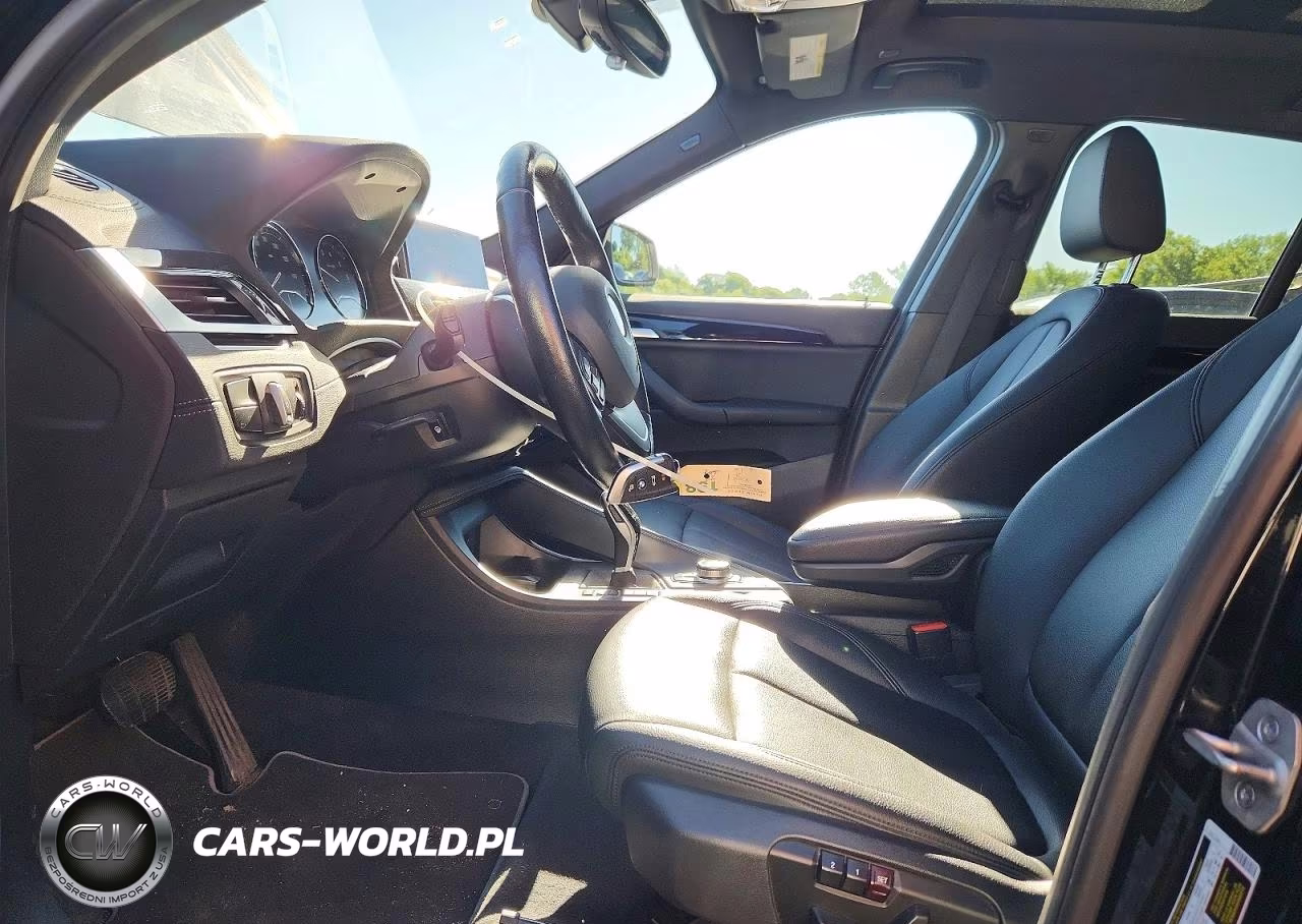 2021 BMW X1 xDrive28I VIN:WBXJG9C06M5T69215 - 7