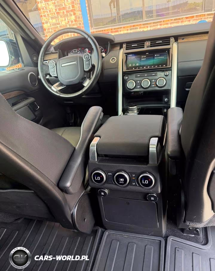 2018 Land Rover Discovery Hse VIN:SALRR2RVXJA065627 - 11