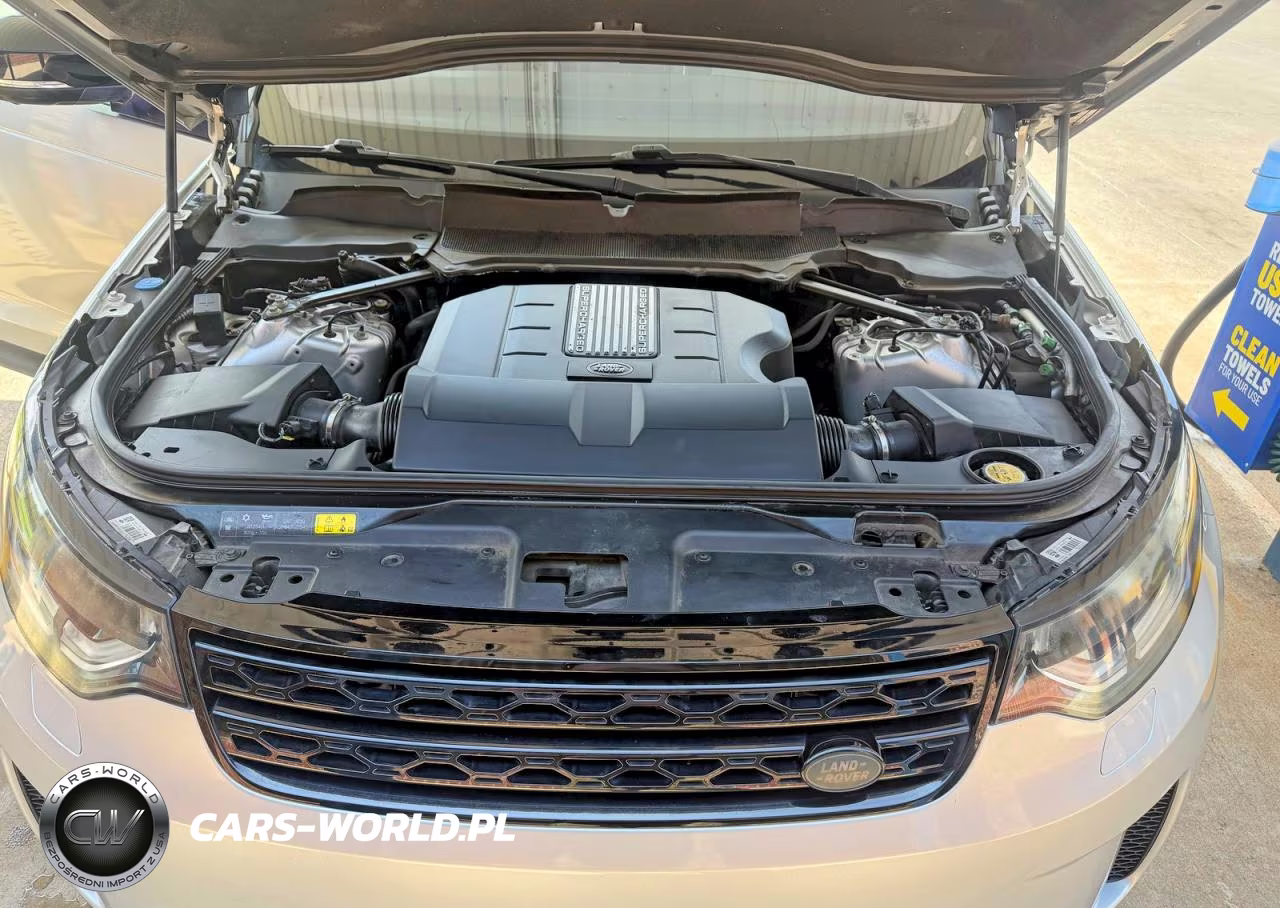 2018 Land Rover Discovery Hse VIN:SALRR2RVXJA065627 - 7