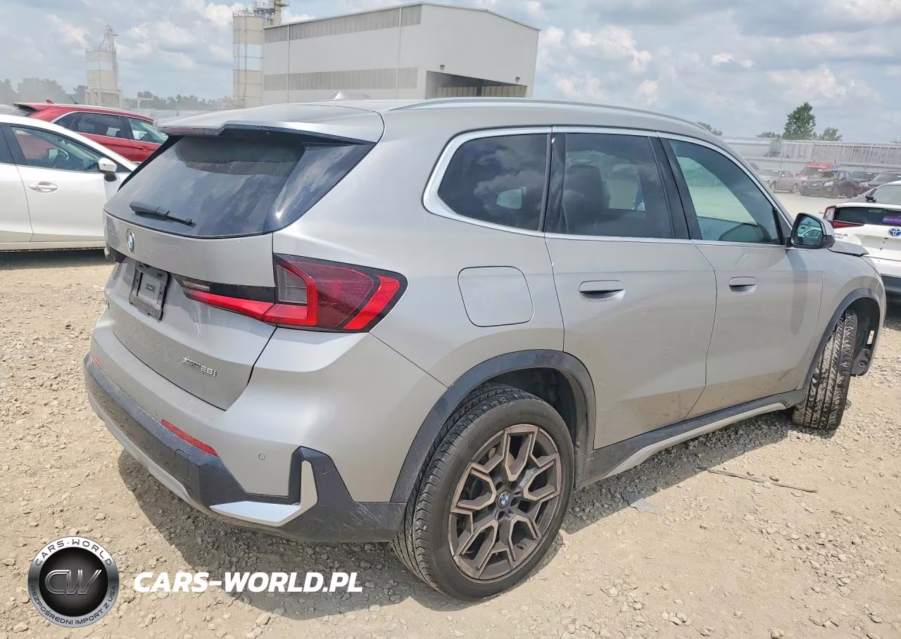 2024 BMW X1 xDrive28I VIN:WBX73EF09R5Y45927 - 3
