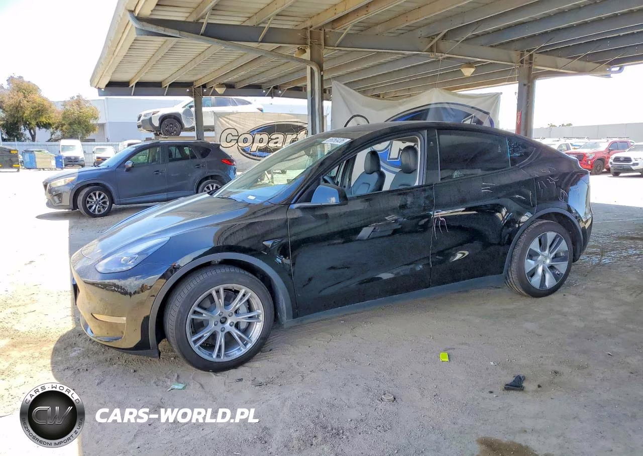 2023 Tesla Model Y – zdjęcie 1 z 13