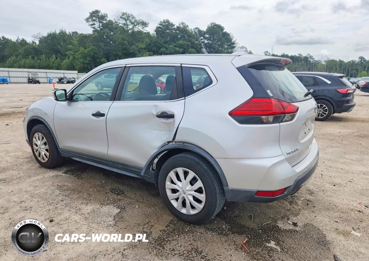 2017 Nissan Rogue S VIN:KNMAT2MVXHP509982 - 2