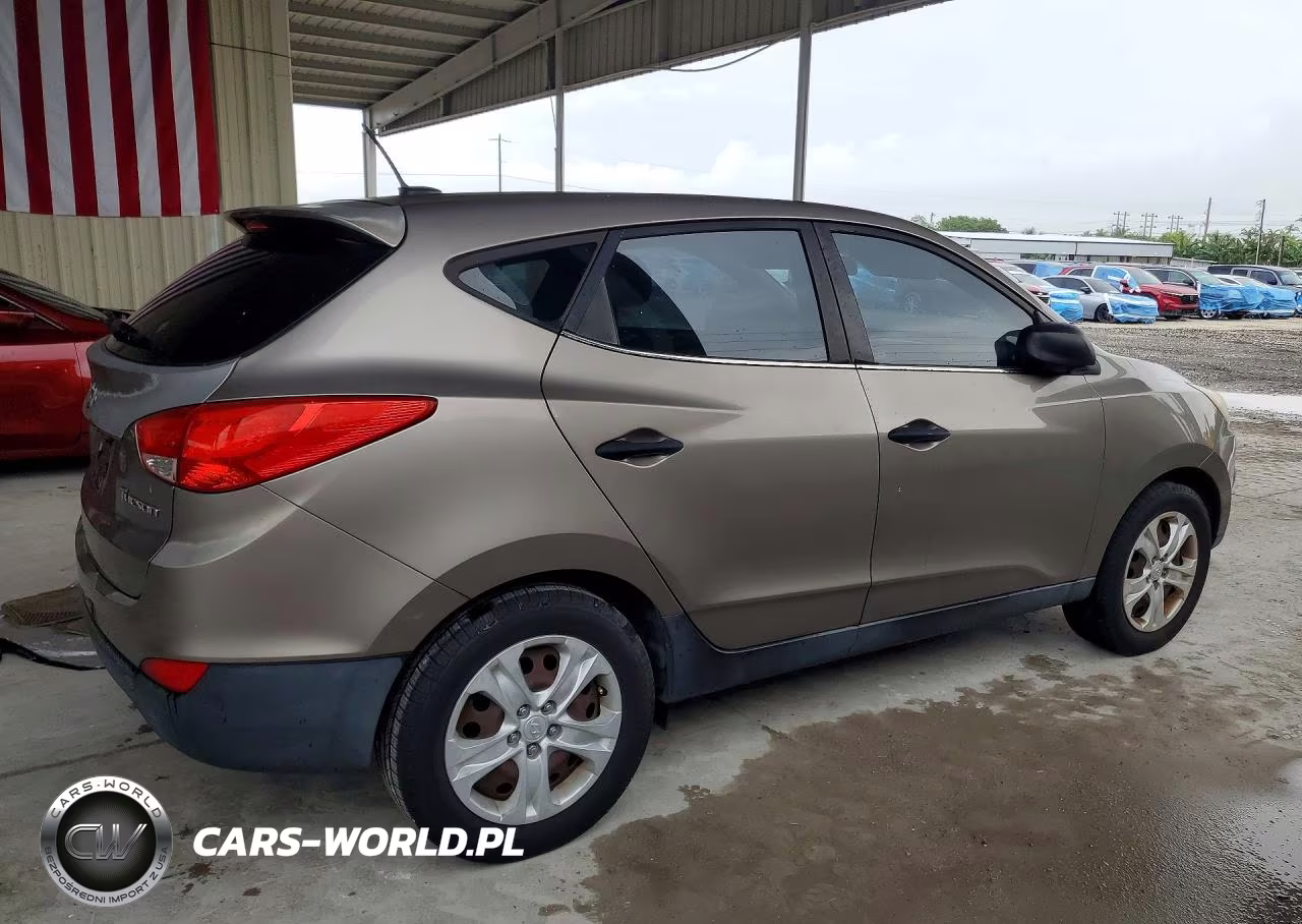 2010 Hyundai Tucson Gls VIN:KM8JT3AC4AU017041 - 3