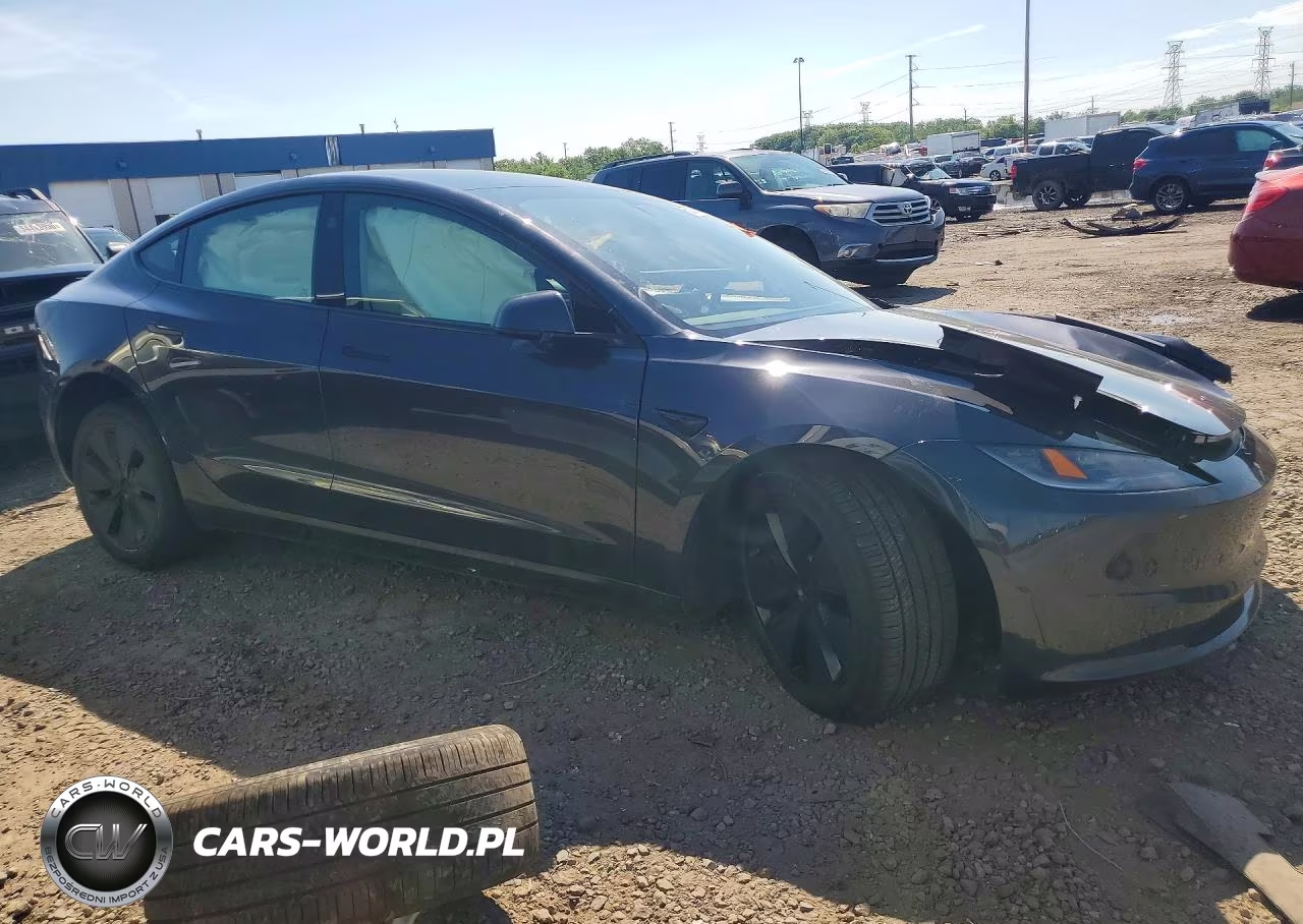 2025 Tesla Model 3 VIN:5YJ3E1EB9SF964003 - 4