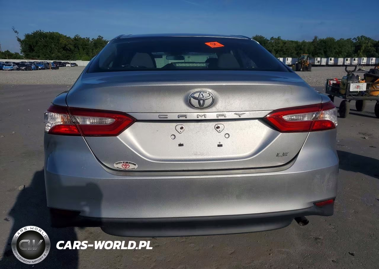 2018 Toyota Camry Le VIN:4T1B11HK7JU634297 - 6