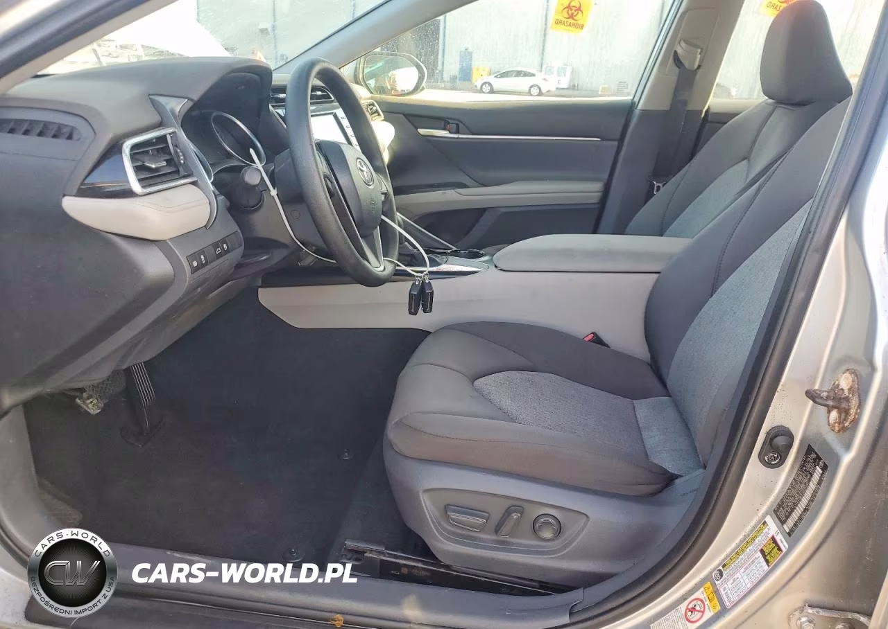 2018 Toyota Camry Le VIN:4T1B11HK7JU634297 - 7