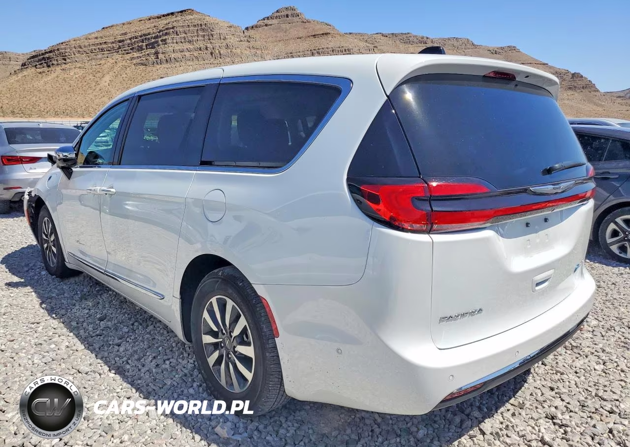 2023 Chrysler Pacifica Hybrid Pinnacle VIN:2C4RC1S77PR500445 - 2
