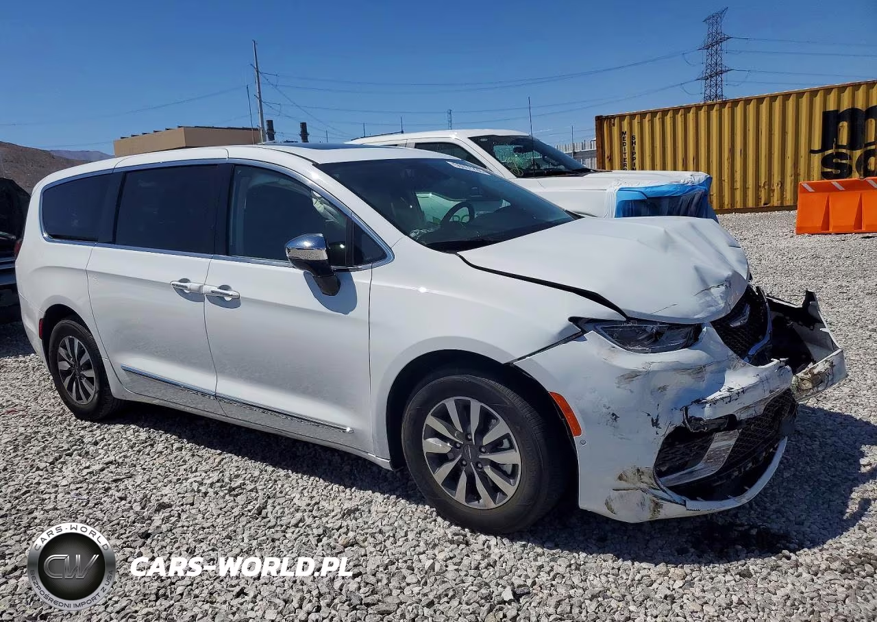 2023 Chrysler Pacifica Hybrid Pinnacle VIN:2C4RC1S77PR500445 - 4