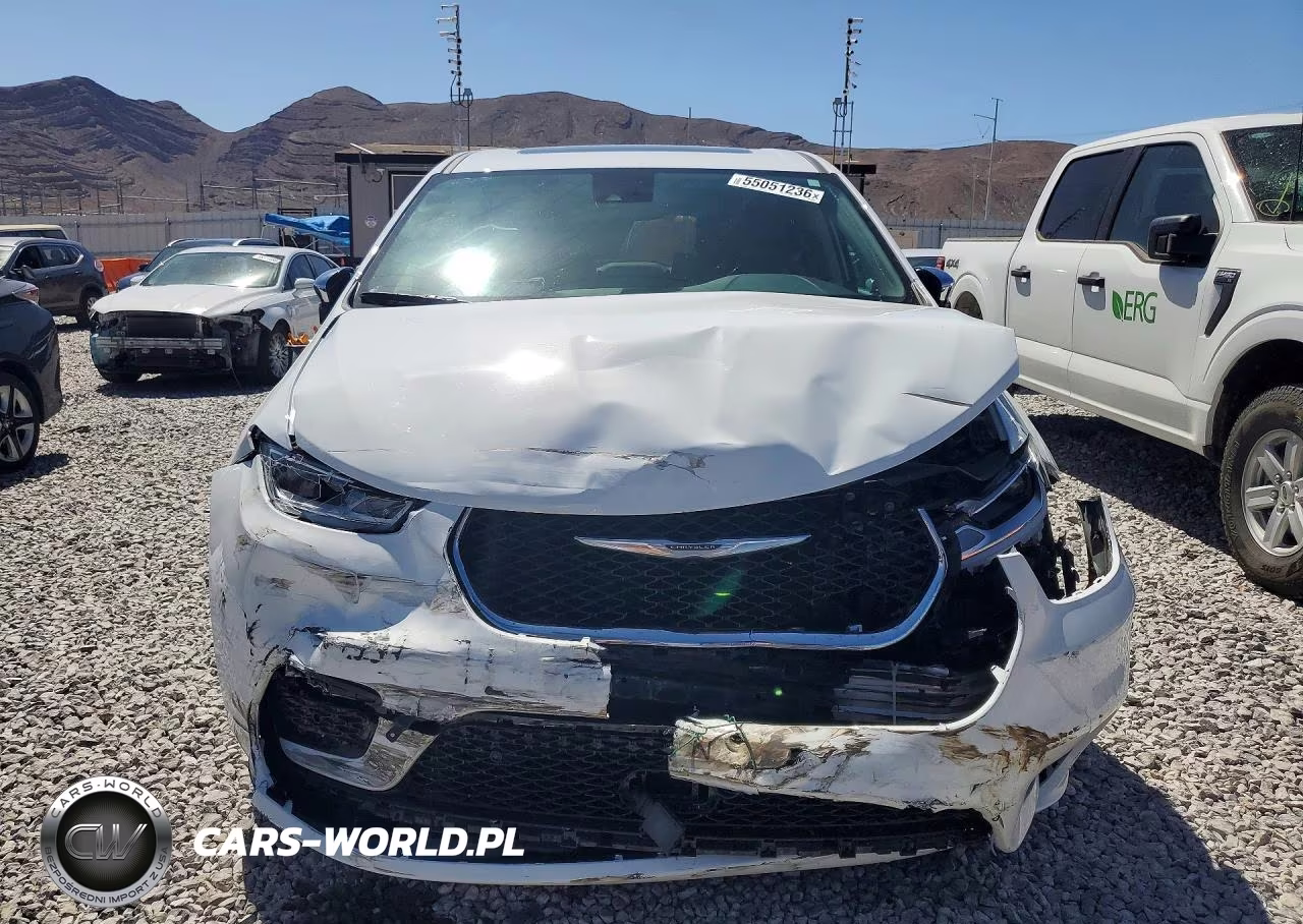 2023 Chrysler Pacifica Hybrid Pinnacle VIN:2C4RC1S77PR500445 - 5
