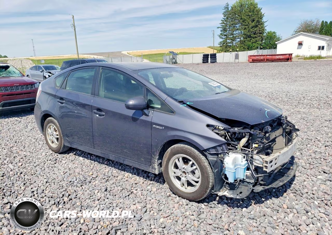 2011 Toyota Prius Two VIN:JTDKN3DUXB1373150 - 4