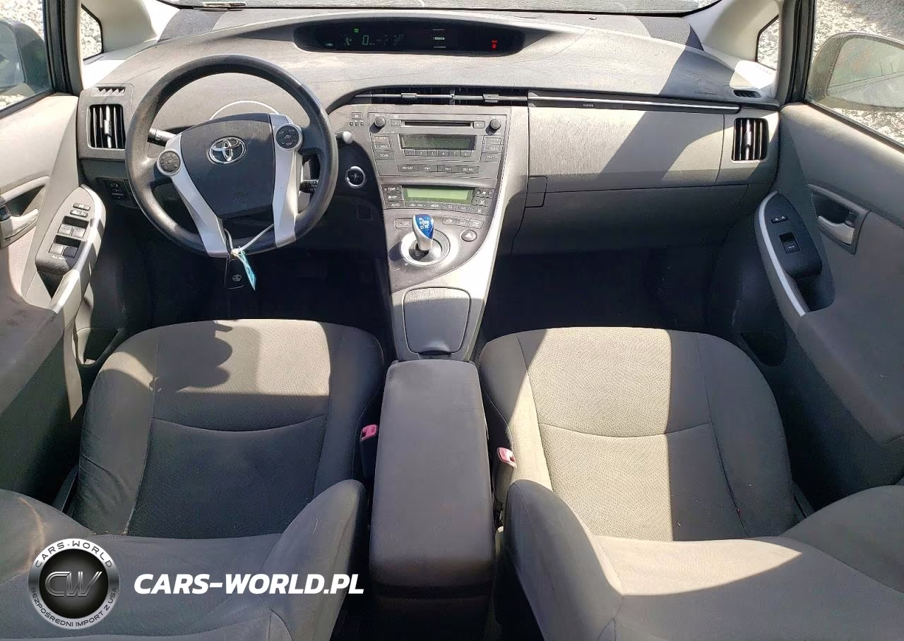 2011 Toyota Prius Two VIN:JTDKN3DUXB1373150 - 8