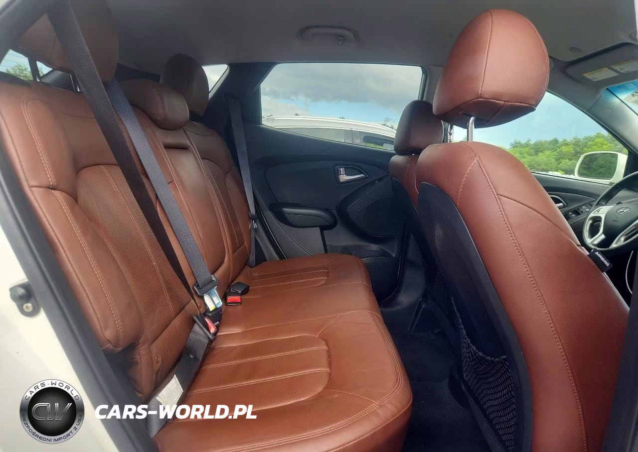 2012 Hyundai Tucson Limited VIN:KM8JUCAC4CU534212 - 10
