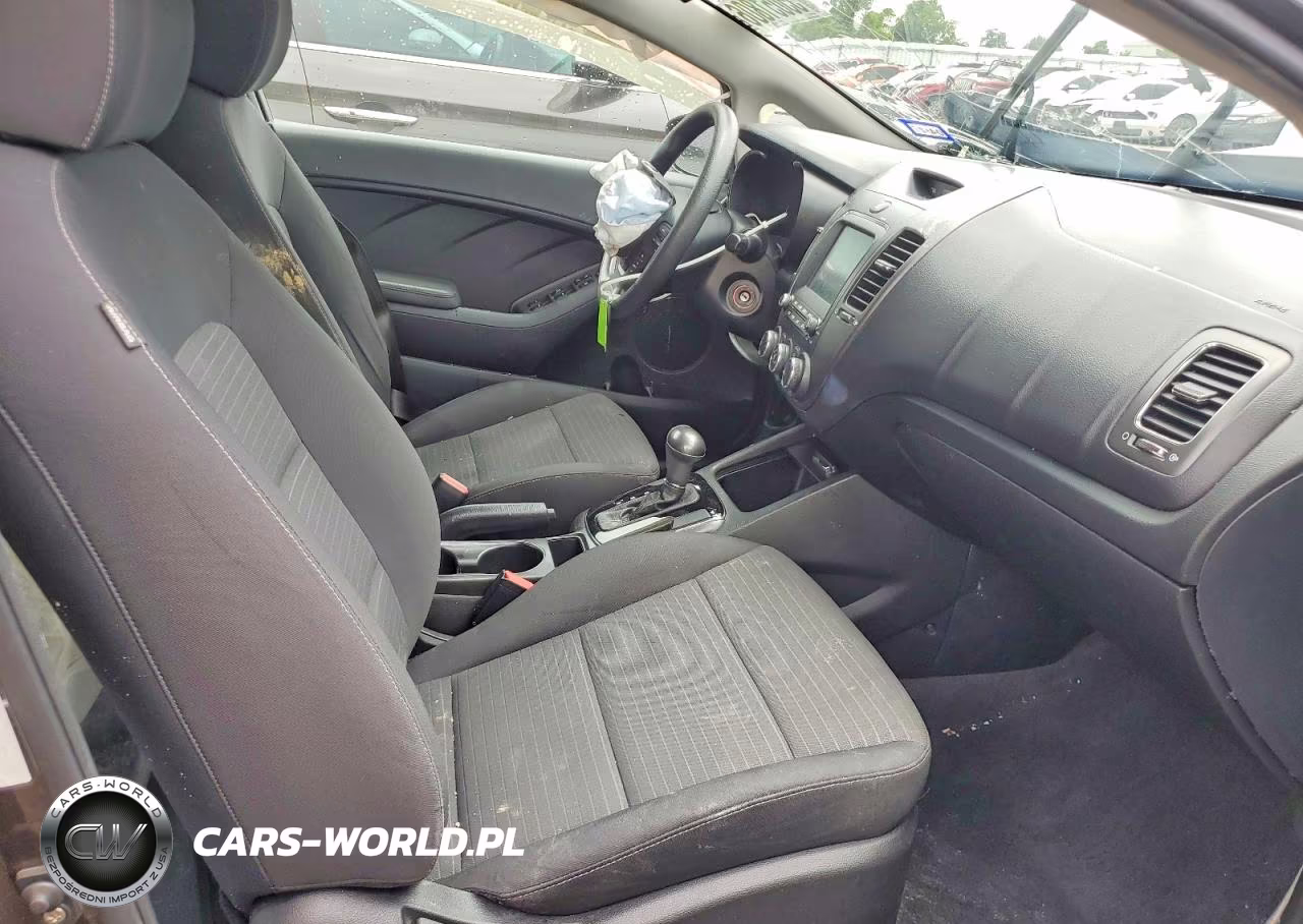 2018 Kia Forte Lx VIN:3KPFL4A75JE217377 - 7