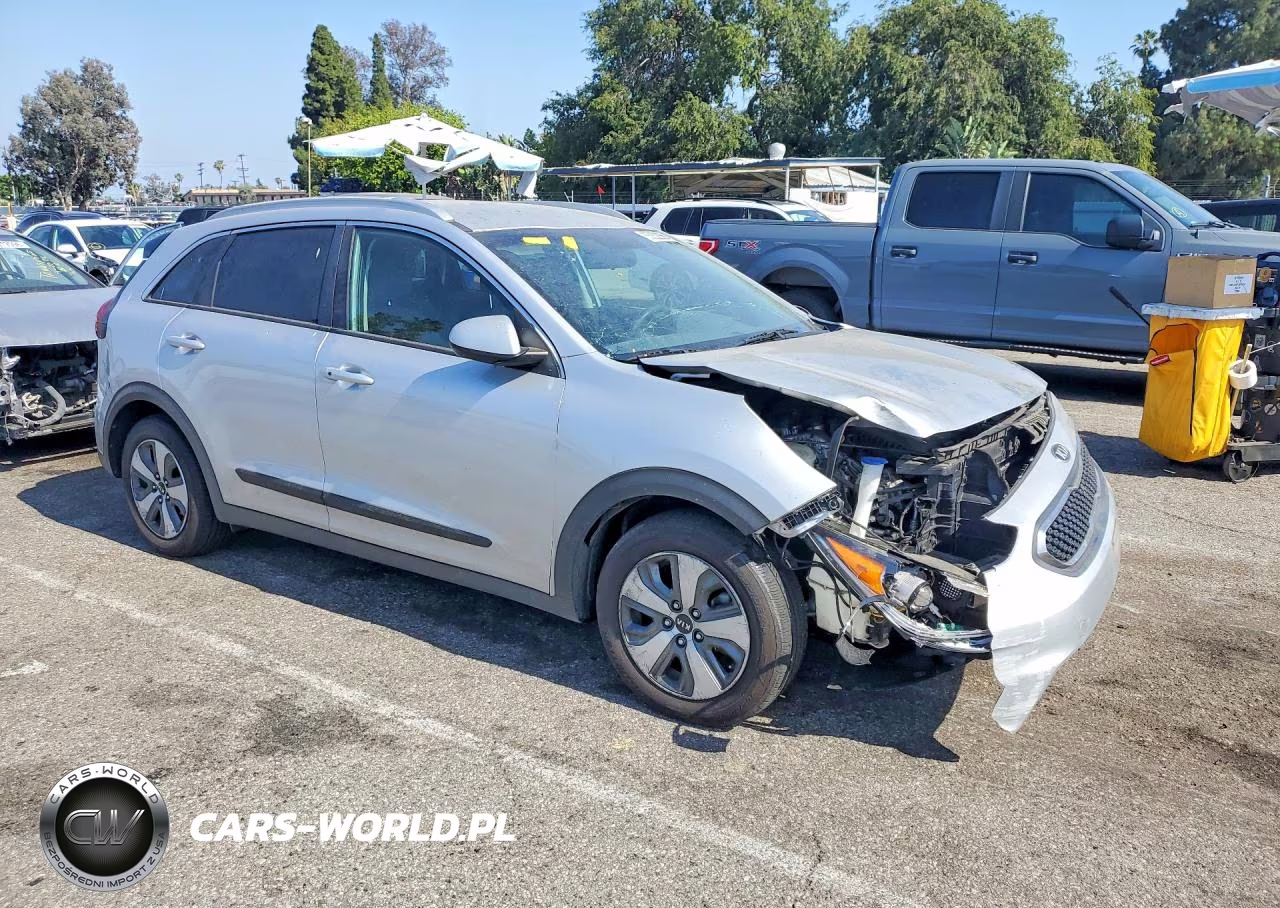 2019 Kia Niro Lx VIN:KNDCB3LCXK5301413 - 4