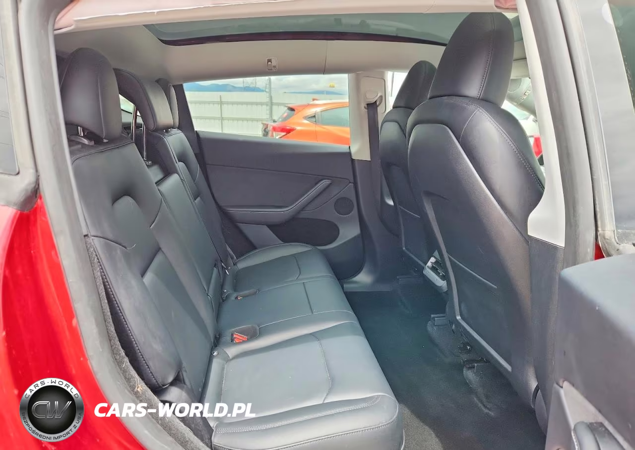 2023 Tesla Model Y VIN:7SAYGDEE4PA184560 - 11