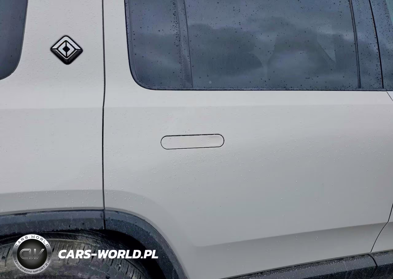 2026 Rivian R1S Premium VIN:7PDSGBBP0TN079406 - 11