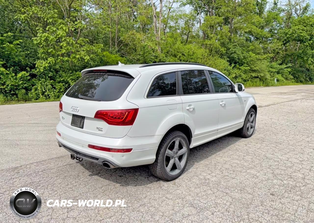 2015 Audi Q7 S Line Prestige VIN:WA1DGAFE4FD019930 - 4