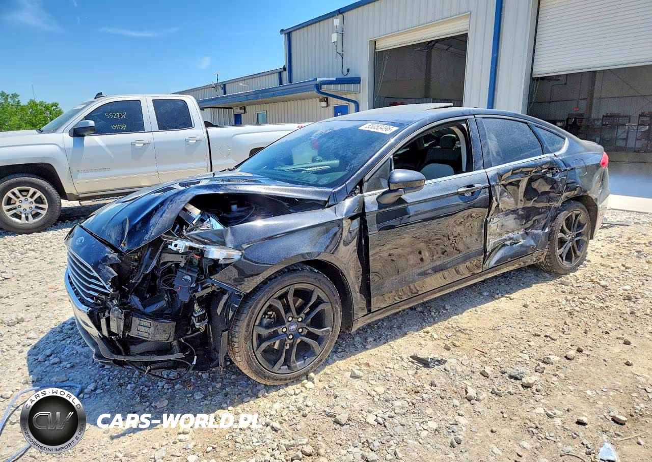 2020 Ford Fusion Se – zdjęcie 1 z 12