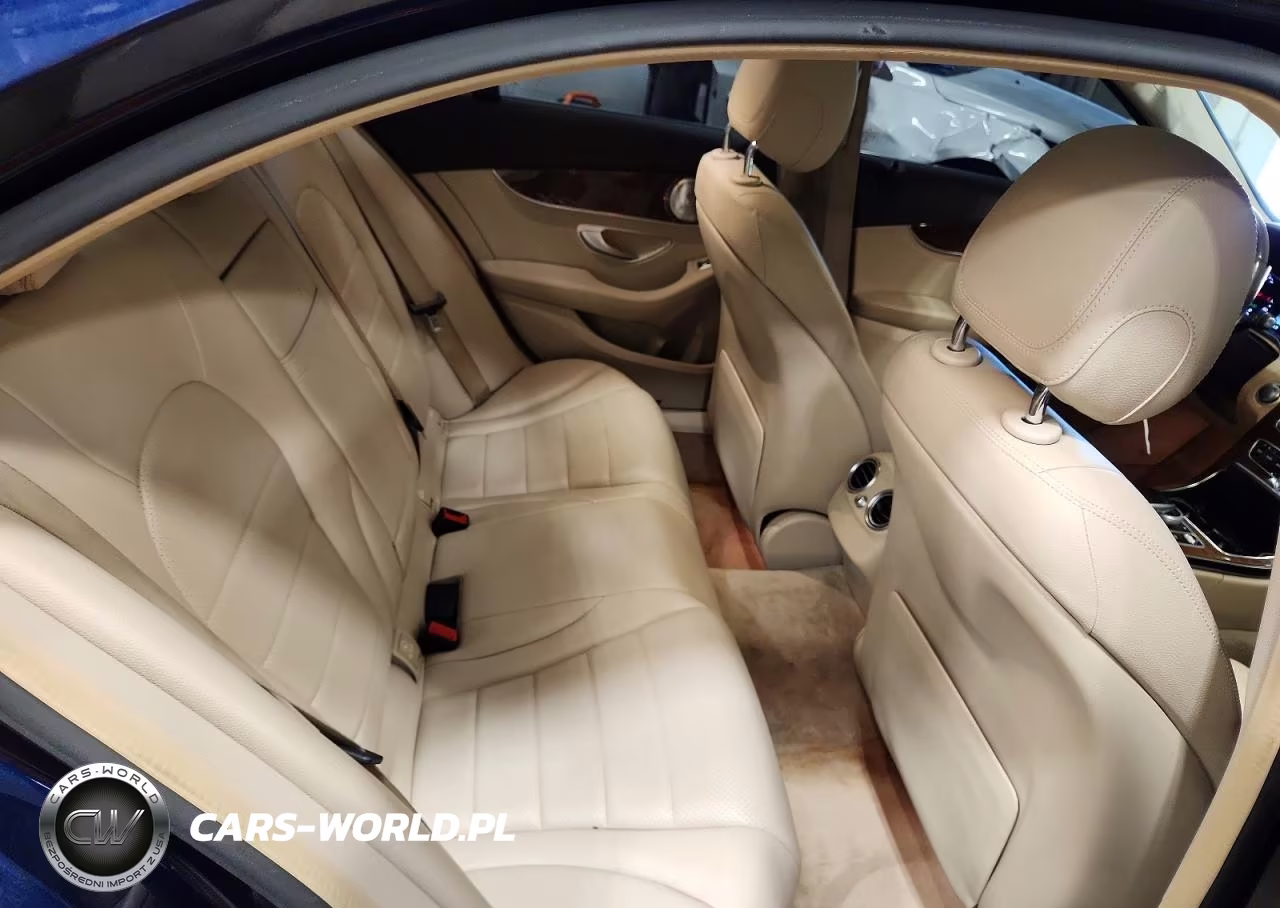 2015 Mercedes-Benz C 300 4Matic VIN:55SWF4KB3FU008052 - 10