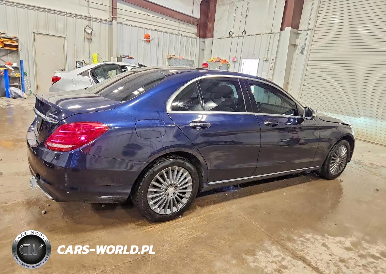 2015 Mercedes-Benz C 300 4Matic VIN:55SWF4KB3FU008052 - 3