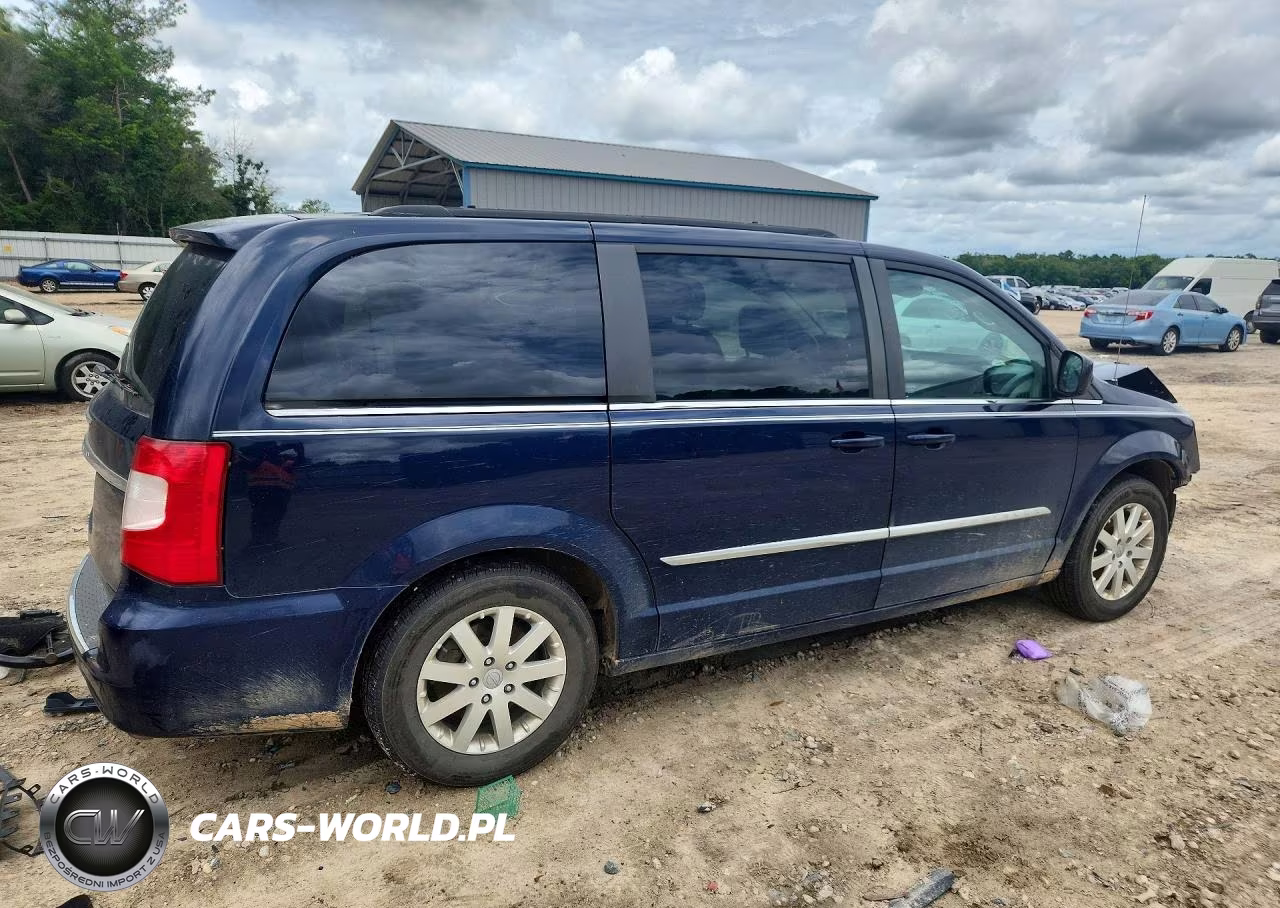 2013 Chrysler Town & Country Touring VIN:2C4RC1BG3DR630976 - 3