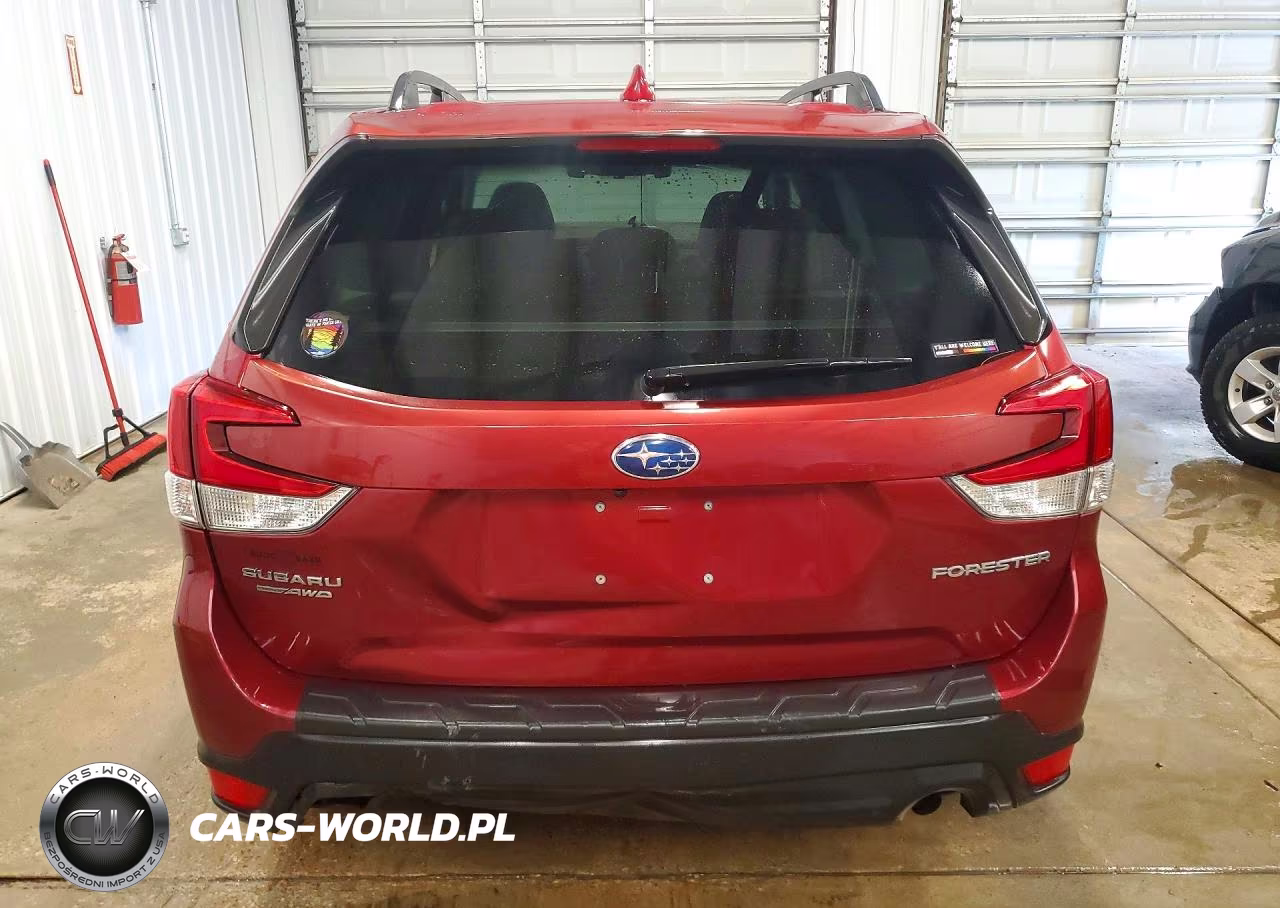 2020 Subaru Forester Premium VIN:JF2SKAJC0LH552056 - 6