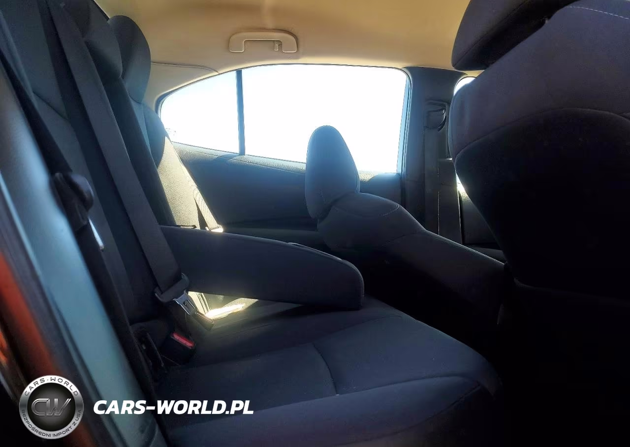 2021 Toyota Corolla Le VIN:5YFEPMAE6MP185816 - 10